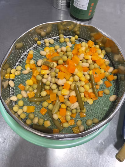 Verdure Miste in Salamoia di Nuova Stagione in Salamoia Fagiolini Carote Mais
